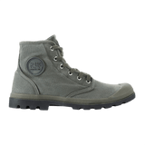 M-Tac Sneakers klassisella mallilla ja kuudella metallisella nauharenkaalla, täydelliset ulkoiluun ja urheiluun.