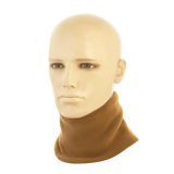 M-Tac Snood Elite Kort Justerbar Fleece mannekäänillä, näyttää monipuolisuuden ja säädettävän istuvuuden suojaukseen kylmässä säässä.