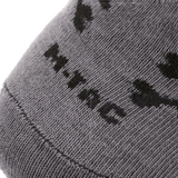 M-Tac kevyt kesäsukka Pirate Skull suunniteltu juoksuun lämpimässä säässä, ergonominen istuvuus ja hengittävä materiaali optimaaliseen mukavuuteen.