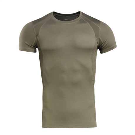 M-Tac T-Shirt Sweat-Wicking Athletic Gen.II korkeateknologisesta polyesteristä, ihanteellinen juoksuun ja harjoitteluun. Anatominen istuvuus ja kosteutta siirtävä.