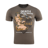 M-Tac T-Shirt Delivery Service Pin-up-designilla, inspiroitunut toisen maailmansodan ajasta, ja tekstillä 'Death from Above'.