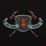 M-Tac T-Shirt Steel Knight -design: kilpi, ristikkäiset miekat ja "m-tac team" -banneri keskellä.