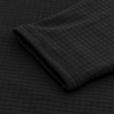 Lähikuva M-Tac Thermal Fleece Trøje Delta Level 2 hihasta resorilla ja polyesterikankaalla kylmiin oloihin.