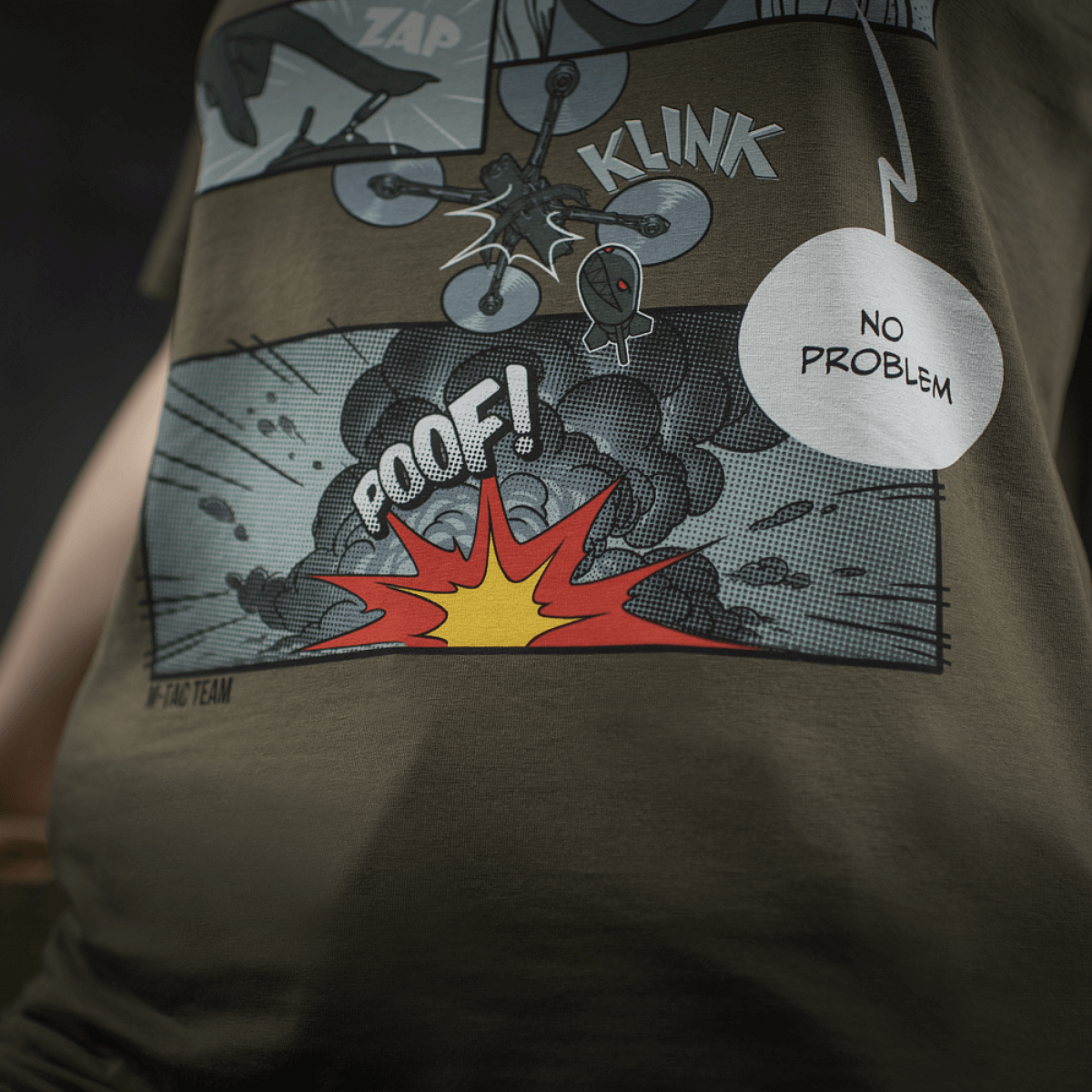 M-Tac T-Shirt Comics Drone Girl -paidassa sarjakuvainspiroitu FPV-pilotti ja dronet, osoittaa voimaa ja tehokkuutta, mukava puuvillaseos.