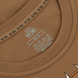 Lähikuva M-Tac T-Shirt Odin -etiketin muotoilusta, näyttää koon ja materiaalikoostumuksen. Valmistaja M‑Tac.