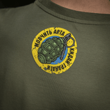 M-Tac T-Shirt Quadcopter, isänmaallinen kelta-sininen "Lemonka"-motiivi ja kranaattikuvio rinnassa. Sopii UAV-operaattoreille.