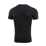 Selkäosa M-Tac T-Shirt Surf Clubista, 93% puuvillaa, 7% elastaania, musta. Innoittajana ukrainalaiset operaatiot ja surffikohtaukset. Premium‑painatus.