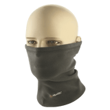 M-Tac Tube Scarf Polartec monitoiminen fleece-kauluri, sopii ulkoiluun ja kylmiin sesonkeihin, esitetty mannekiinilla.