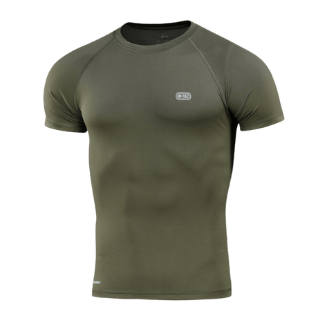 M-Tac T-paita Ultra Light Polartec oliivinvihreä, valmistettu Power Dry® -materiaalista, sopiva harjoitteluun ja ulkoiluun. Heijastava logo.