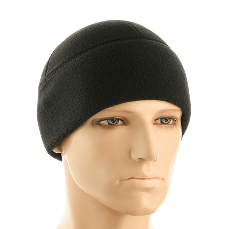 Musta M-Tac Fleece Polartec Watch Cap mannekiinin päässä, sopii kylmiin olosuhteisiin, valmistettu kestävästä Polartec® 200 Series -fleecestä.