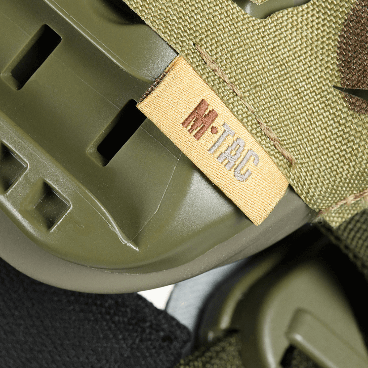 M‑Tac Vilha Hjelmcover FAST Multicam-kuvio, Cordura 500D, camouflagedesign FAST-kypärille, helppo Velcro-kiinnitys.