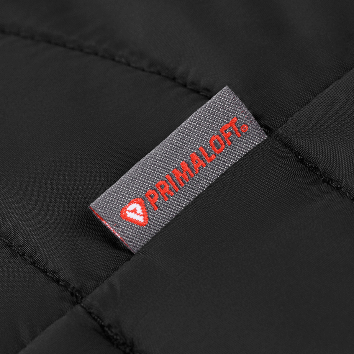 Primaloft-eristys M-Tac Vytyaz Primaloft -liivissä lämmöä ja mukavuutta varten.