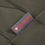 Lähikuva Primaloft-merkistä M-Tac Vytyaz Primaloft -liivissä.