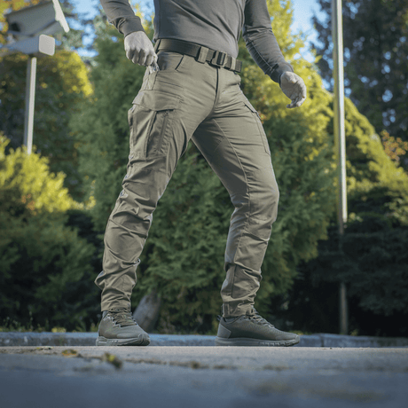 M-Tac taktiset housut Patriot Gen. II Flex luonnossa, sopivat harjoitteluun ja arkeen käytännöllisillä sivutaskuilla.