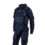 Anorak Niobium® Tactical II – full set kehonpanssarijärjestelmä, joka tarjoaa suojaa ampuma-aseilta ja teräviltä aseilta taktisiin tehtäviin.