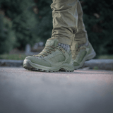 Tactical Sneakers Demi-Season – kevyt ja mukava, sopii retkeilyyn ja polkujuoksuun kaupunki- ja luontoympäristössä, valmistettu nahasta ja Cordurasta.