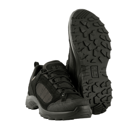 Tactical Sneakers Demi-Season – Kevyt ja mukava, mustat tennarit robuustilla pohjalla, ihanteelliset trekkingiin ja ulkoiluun.